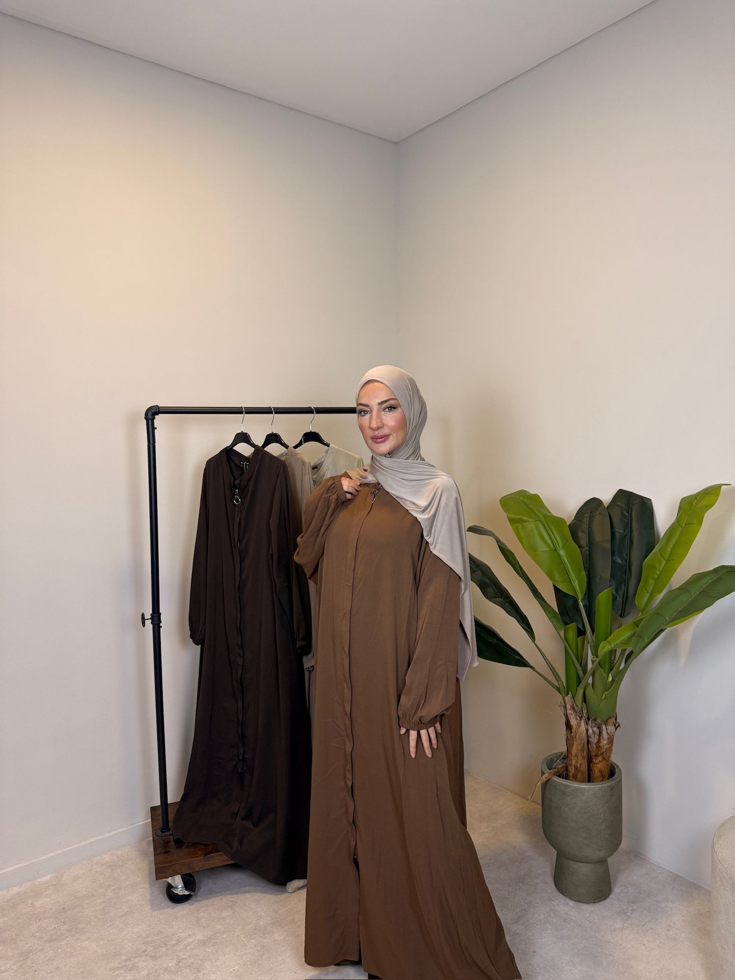 Abaya mit Reißverschluss